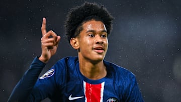 Senny Mayulu veut briller avec le PSG en 2025.