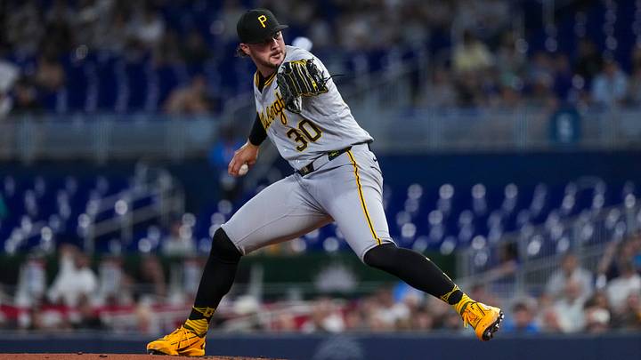 Pittsburgh Pirates v Miami Marlins