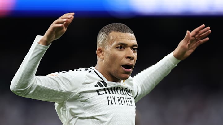 Mbappé é peça-chave da equipe de Xabo Alonso Mbappé é peça-chave da equipe de Xabo Alonso