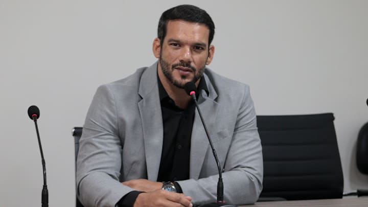 Samir Xaud, médico de 41 anos, pode presidir a CBF Samir Xaud, médico de 41 anos, pode presidir a CBF