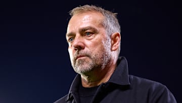 Hansi Flick et le FC Barcelone affrontent le Rayo Vallecano ce lundi soir