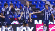 El español Sergio Canales celebra su gol ante La Franja del Puebla