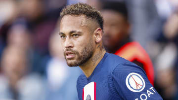 O coproprietário do Chelsea se reuniu com representantes de Neymar durante a Copa do Mundo.