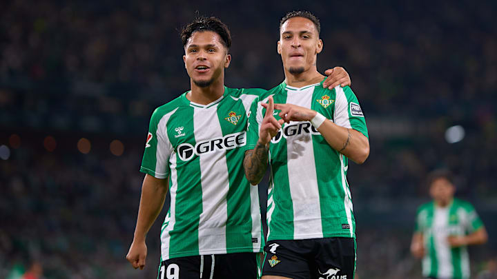 Presente na última Copa do Mundo, o brasileiro Antony soma cinco gols em nove jogos na atual temporada Presente na última Copa do Mundo, o brasileiro Antony soma cinco gols em nove jogos na atual temporada