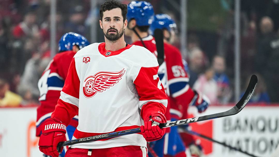 Oct 10, 2026; Montreal, Quebec, CAN; Detroit Red Wings center Dylan Larkin (71) looks on during warm-up before the game against the Montreal Canadiens at Bell Centre. Mandatory Credit: David Kirouac-Imagn Images