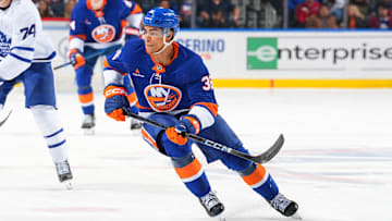 Toronto Maple Leafs v New York Islanders