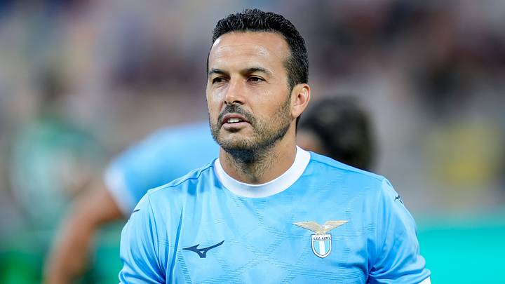 Pedro im Trikot seines letzten Klubs Lazio Rom Pedro im Trikot seines letzten Klubs Lazio Rom