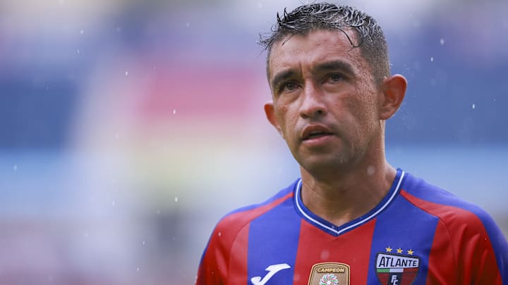 Chistian Bermúdez, a sus 38 años, se visualiza de regreso a la Primera División con el Atlante. El "Hobbit" se ha levantado desde sus cenizas. 