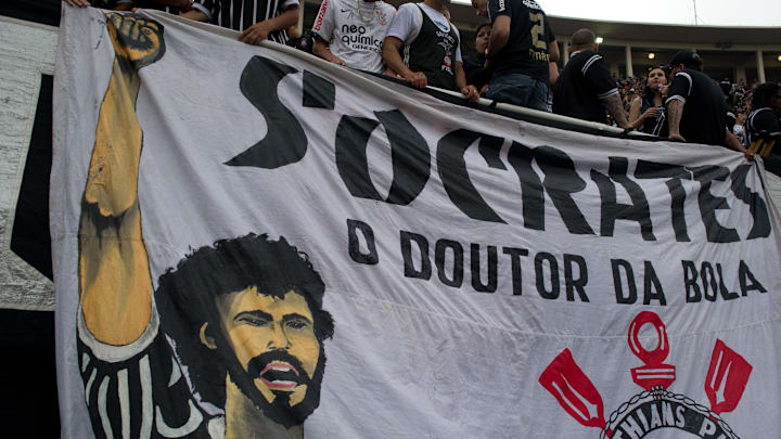 Faixa do Corinthians para Sócrate