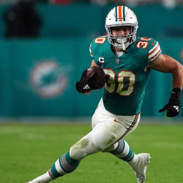 Miami Dolphins fullback Alec Ingold during the second half against the Dallas Cowboys at Hard Rock Stadium last December.