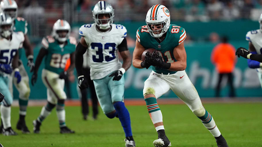 Tight end Durham Smythe against the Dallas Cowboys during the second half at Hard Rock Stadium last season. | Jasen Vinlove-USA TODAY Sports