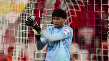 Goleiro está com 25 anos de idade