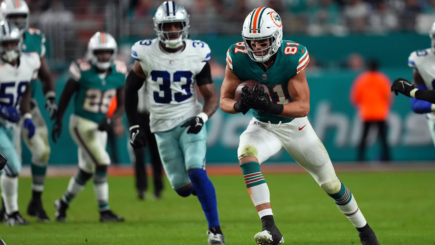 Former Miami Dolphins TE Durham Smythe Drawing Interest from NFC Team