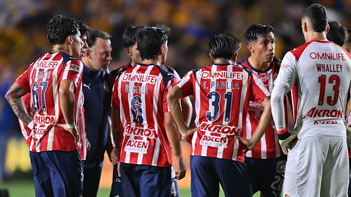 Chivas tuvo que enfrentar el partido de ida ante Tigres sin sus seleccionados. Ahora Vergara pide que se presenten en sus instalaciones.