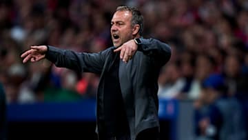 Hansi Flick braucht einen neuen Verteidiger Hansi Flick braucht einen neuen Verteidiger