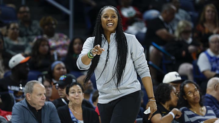 Aug 19, 2025; Chicago, Illinois, USA; Seattle Storm head coach Noelle Quinn directs her team against the Chicago Sky during the second half at Wintrust Arena. Mandatory Credit: Kamil Krzaczynski-Imagn Images