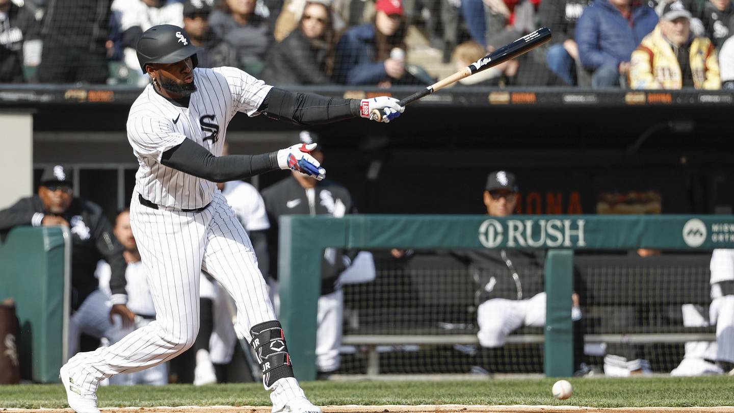White Sox Reportedly Fearing Lengthy Absence After Luis Robert Injury - Vimarsana News