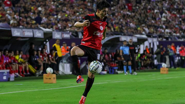 Gilberto Mora estudia y juega en Liga MX con Europa en la mira Gilberto Mora estudia y juega en Liga MX con Europa en la mira