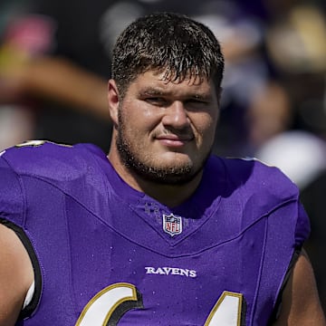 Baltimore Ravens center Tyler Linderbaum