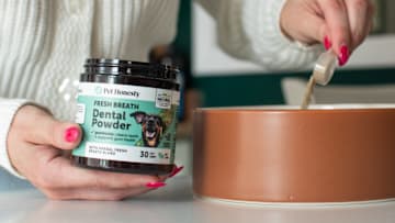 Pet Honesty Launches Fresh Breath Dental Powder. Image courtesy of Pet Honesty