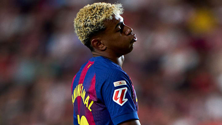 Lamine Yamal segue fora de combate no Barcelona Lamine Yamal segue fora de combate no Barcelona