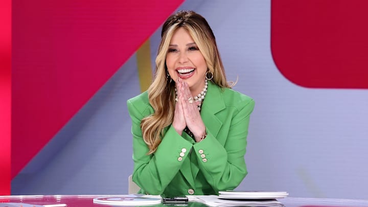 Myrka Dellanos es una de las conductoras de La Mesa Caliente Myrka Dellanos es una de las conductoras de La Mesa Caliente