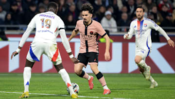 Lyon x PSG se enfrentam pela Ligue 1 2025/26