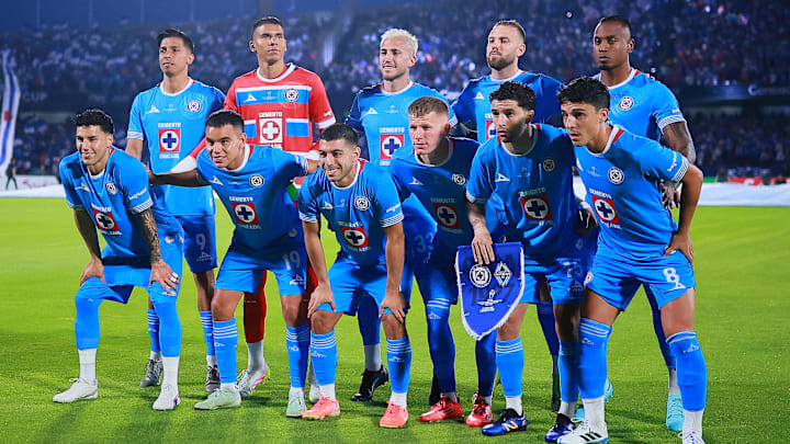 Los mejores fichajes que podría tener Cruz Azul para el Apertura 2025 Los mejores fichajes que podría tener Cruz Azul para el Apertura 2025