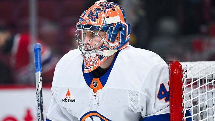 Dec 3, 2024; Montreal, Quebec, CAN; New York Islanders goalie Semyon Varlamov (40) looks on during warm-up before the game against the Montreal Canadiens at Bell Centre. Mandatory Credit: David Kirouac-Imagn Images Dec 3, 2024; Montreal, Quebec, CAN; New York Islanders goalie Semyon Varlamov (40) looks on during warm-up before the game against the Montreal Canadiens at Bell Centre. Mandatory Credit: David Kirouac-Imagn Images
