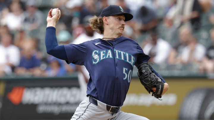 Seattle Mariners starting pitcher Bryce Miller delivers a pitch against the Chicago White Sox on Sunday at Guaranteed Rate Field.