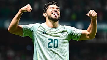 Dos goles de Henry Martin le dieron a México la goleada de 4-0 ante Honduras y el pase a las semifinales de la Nations League