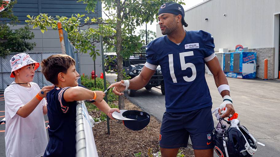 Rome Odunze, D'Andre Swift, Kyle Monangai Monday Injury Updates Are Mixed Bag for Bears