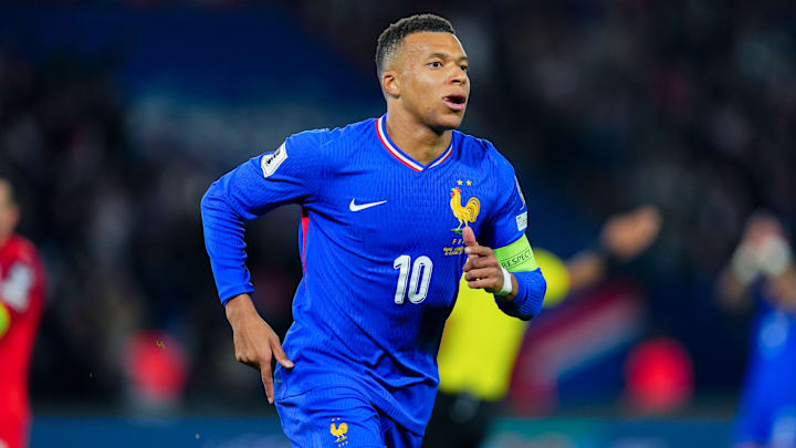 Kylian Mbappé fait partie des joueurs les mieux payés du monde selon Forbes Kylian Mbappé fait partie des joueurs les mieux payés du monde selon Forbes