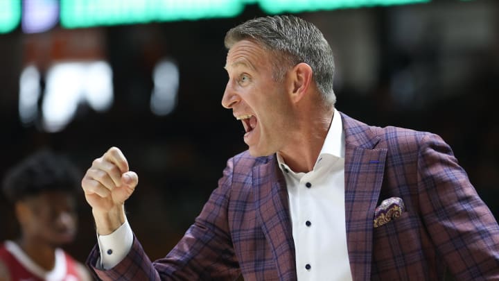 Jan 20, 2024; Knoxville, Tennessee, USA; Alabama Crimson Tide head coach Nate Oats during the second half against the Tennessee Volunteers at Thompson-Boling Arena at Food City Center. Mandatory Credit: Randy Sartin-USA TODAY Sports