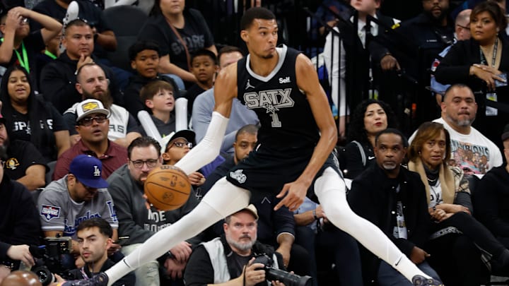 Los Angeles Clippers v San Antonio Spurs