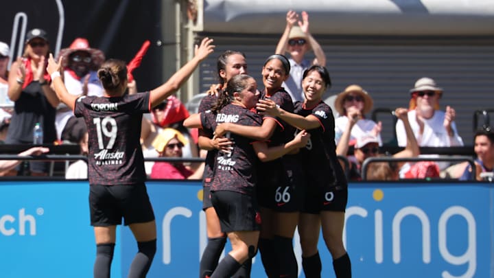 Portland Thorns v Seattle Reign