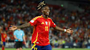 Nico Williams a fait un pas vers le FC Barcelone. 