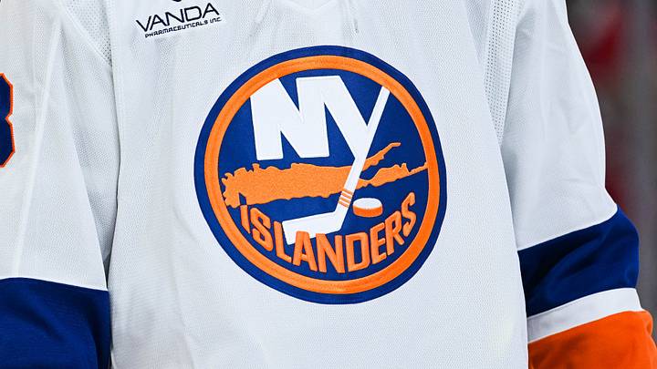Feb 26, 2026; Montreal, Quebec, CAN; View of a New York Islanders logo on a jersey worn by a member of the team during the third period at Bell Centre. Feb 26, 2026; Montreal, Quebec, CAN; View of a New York Islanders logo on a jersey worn by a member of the team during the third period at Bell Centre.