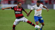 Everton Ribeiro e Romarinho municiam o setor ofensivo de suas equipes