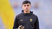 Manchester City fecha acordo com o jovem Abdukodir Khusanov, do Lens