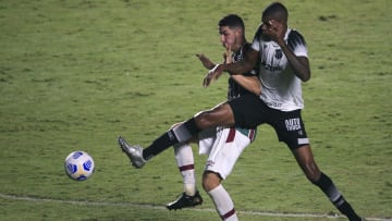 Com objetivos distintos, Ceará e Fluminense vão medir forças na 29ª rodada do Campeonato Brasileiro. 