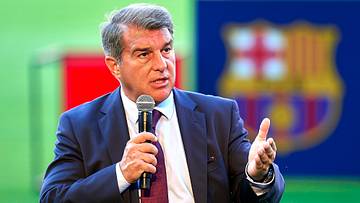 Joan Laporta diz que o Barcelona fará o possível para manter De Jong, mas alerta: “Espero que ele faça o mesmo”. Joan Laporta diz que o Barcelona fará o possível para manter De Jong, mas alerta: “Espero que ele faça o mesmo”.