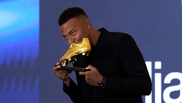 Kylian Mbappé mit dem Goldenen Schuh Kylian Mbappé mit dem Goldenen Schuh