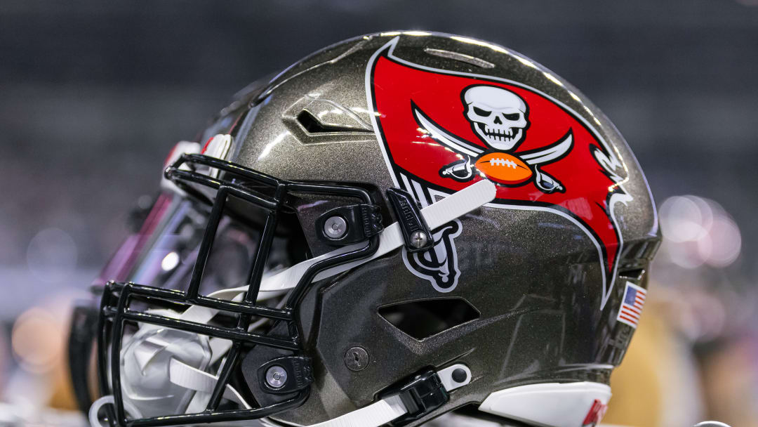 Tampa Bay Buccaneers v Indianapolis Colts