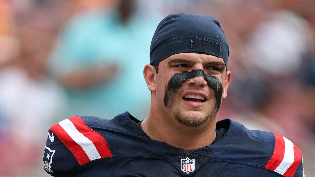 Nov 9, 2025; Tampa, Florida, USA; New England Patriots offensive tackle Will Campbell (66) warms up before a game against the Tampa Bay Buccaneers at Raymond James Stadium. Mandatory Credit: Nathan Ray Seebeck-Imagn Images Nov 9, 2025; Tampa, Florida, USA; New England Patriots offensive tackle Will Campbell (66) warms up before a game against the Tampa Bay Buccaneers at Raymond James Stadium. Mandatory Credit: Nathan Ray Seebeck-Imagn Images