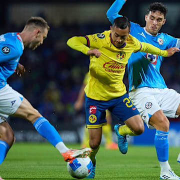 Bitter rivals Cruz Azul and Club América are once again considered top contenders to win the Liga MX Aperura 2025 title.