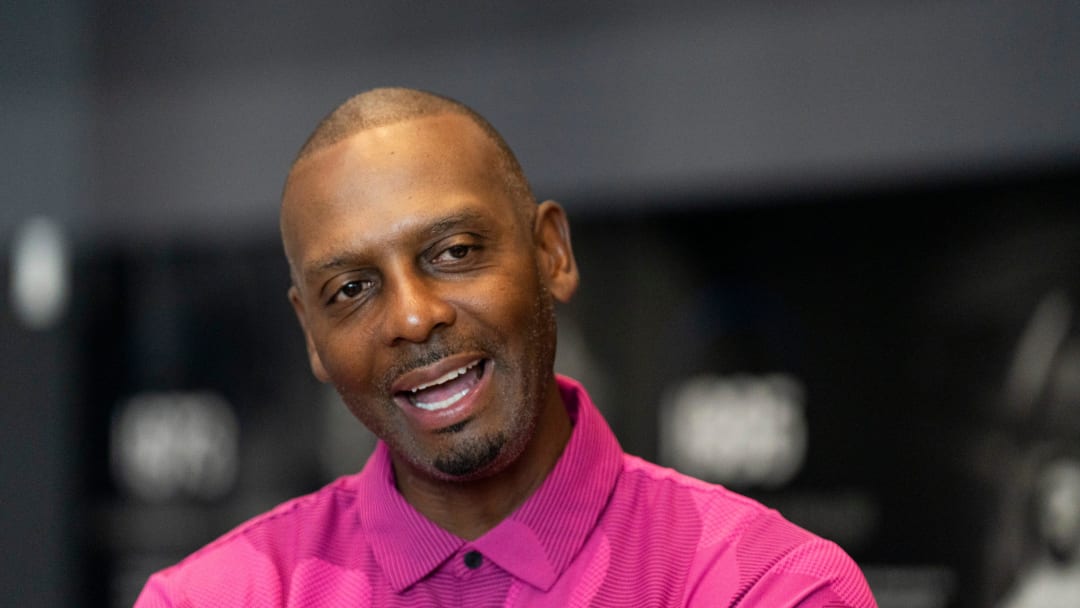 Memphis men’s basketball coach Penny Hardaway speaks with players and Memphis staff after a press conference where Memphis’ new athletic director, Ed Scott, was introduced at the Laurie-Walton Family Basketball Center in Memphis, Tenn., on Friday, June 28, 2024.