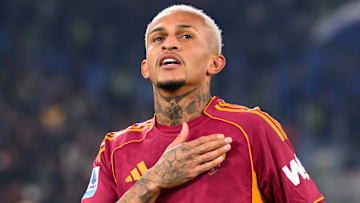 Ex-Flamengo, Wesley vem chamando atenção na Europa