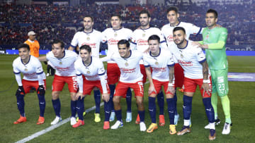 Chivas' starting eleven to face Atlético San Luis.