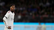 Les maillots floqués Marcus Rashford devront attendre un peu